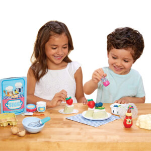Alternative view of Creative Chefs™ Bluey™ - Pavlova Kit